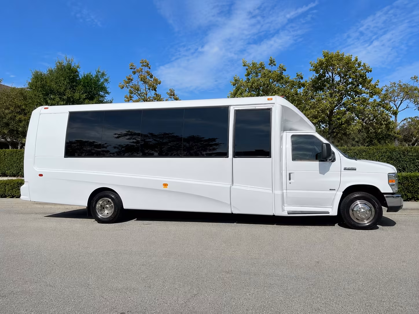15 passenger minibus