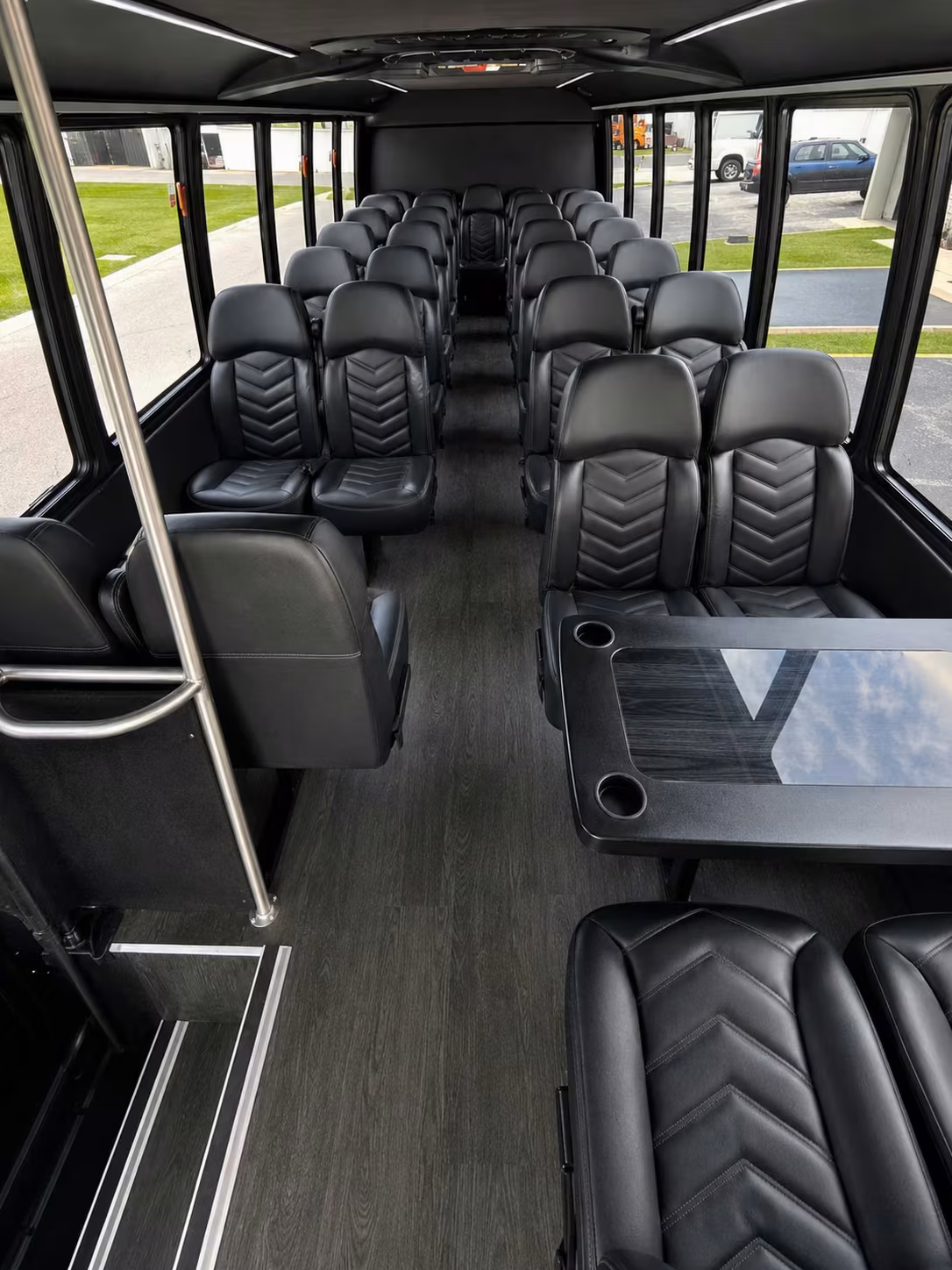 newark 20 passenger minibus rental