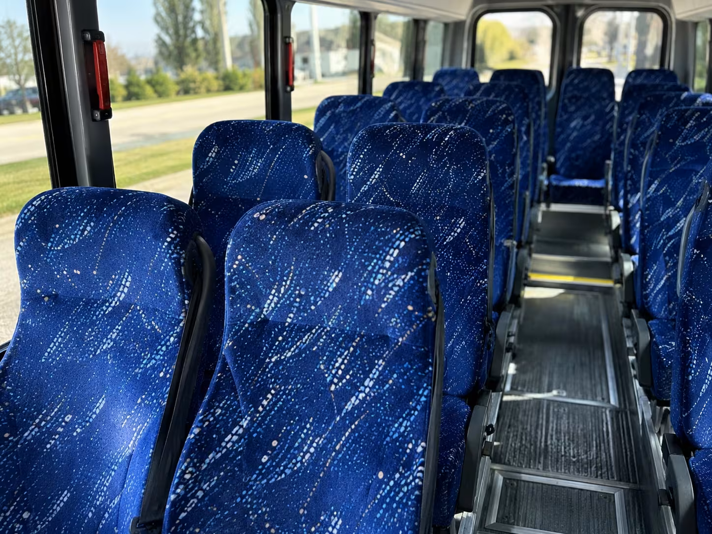 newark minibus and coach rentals sized for corporate groups