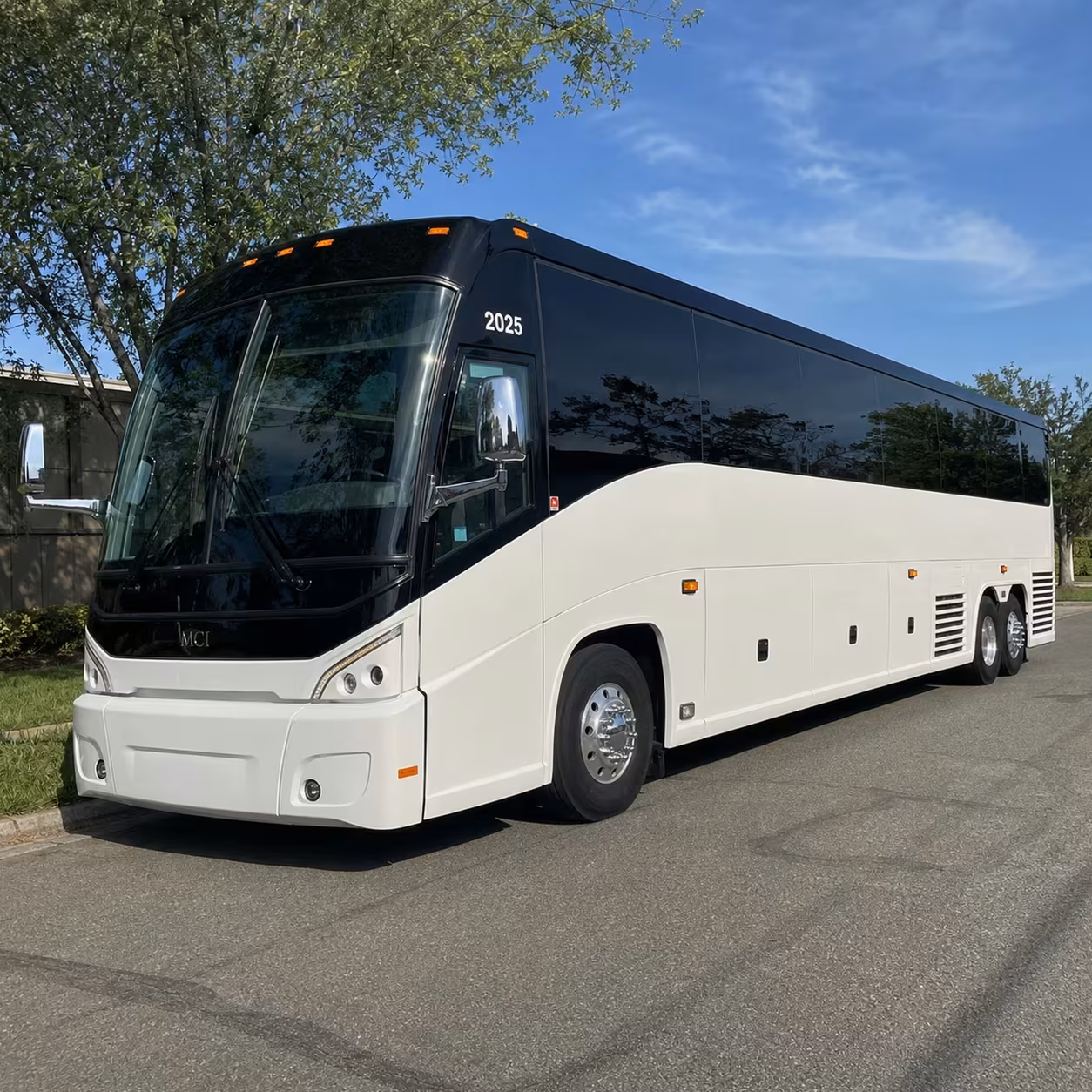 you can find and book long distance transportation in newark and any nearby city
